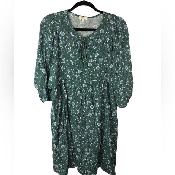 Angels Forever Young Dresses & Skirts - Charming Green Floral Puff Sleeve Dress by Angels Forever Young Tie at Neck